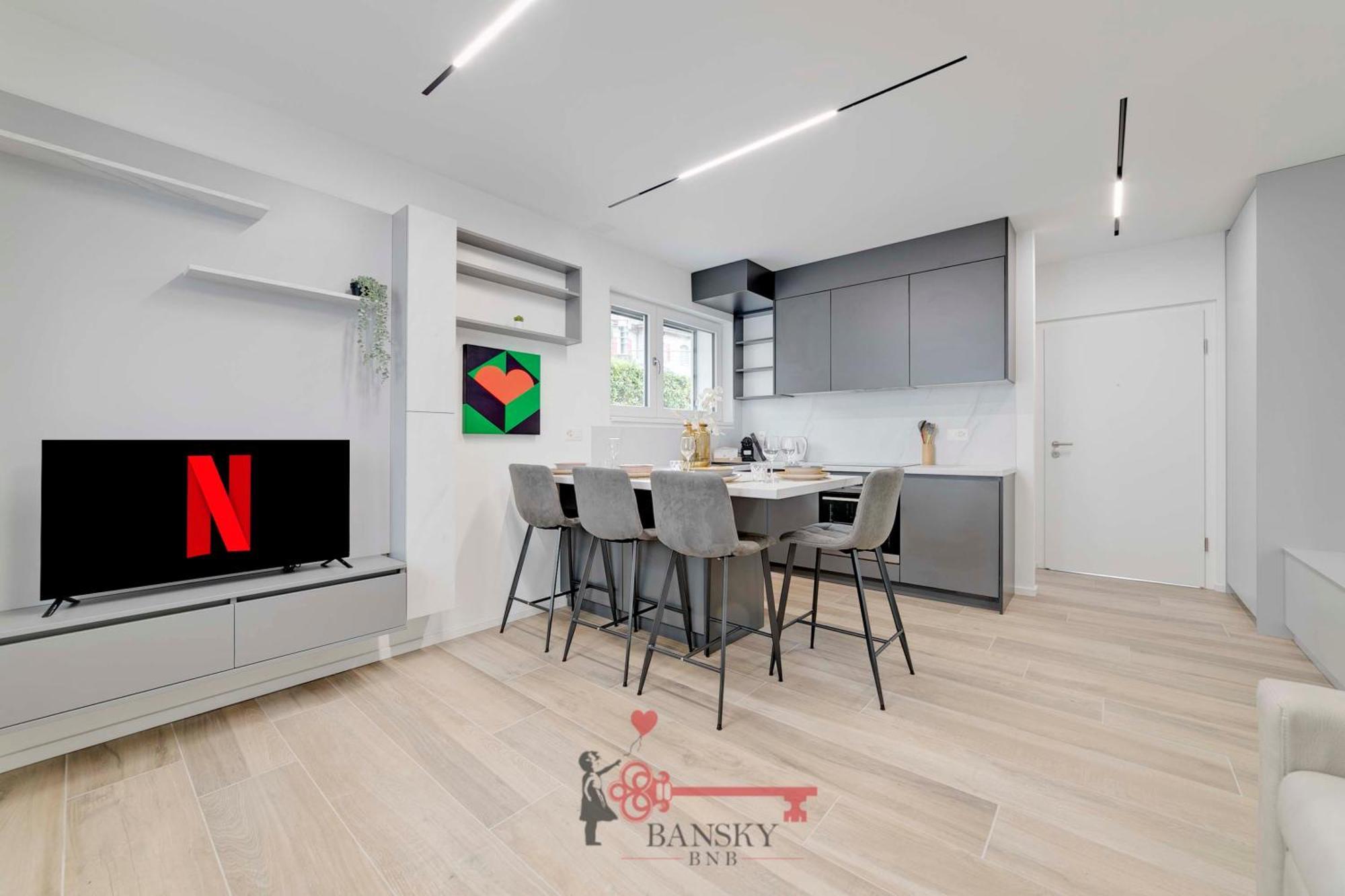 Home Sofia Room 2 - Modern Station -By Easylife Swiss Lugano Exterior photo